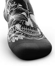 Load image into Gallery viewer, Outway - Positive Thoughts Crew Socks