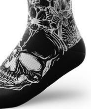 Load image into Gallery viewer, Outway - Positive Thoughts Crew Socks